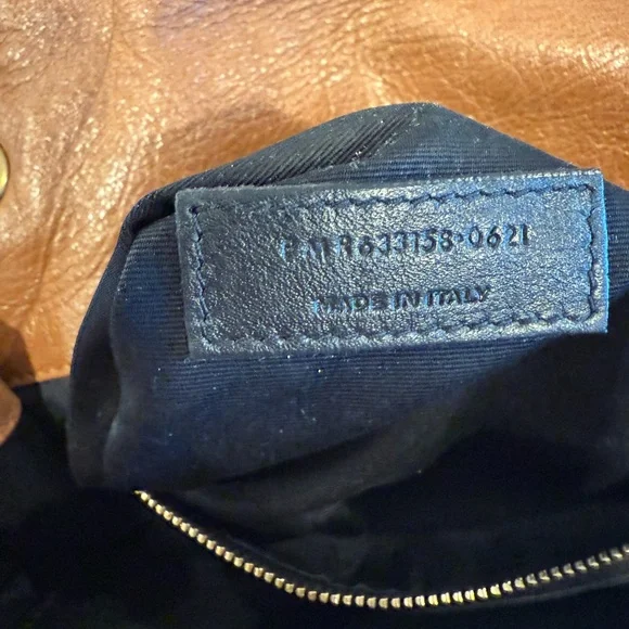 Saint Laurent Niki Medium in Vintage Leather, Light Caramel - Picture 11 of 14